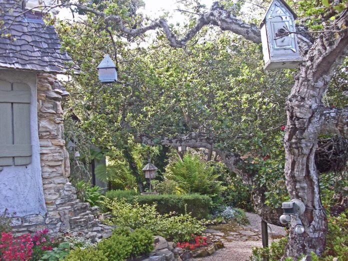 Catherine Comstock Seidenicks Home in Carmel Valley, CA