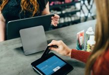 Optimizing Retail Operations in 2025: The Impact of POS cloud-based POS systems